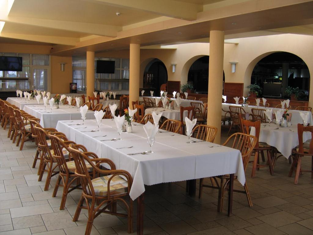 Hotel Juventus Веленце Экстерьер фото